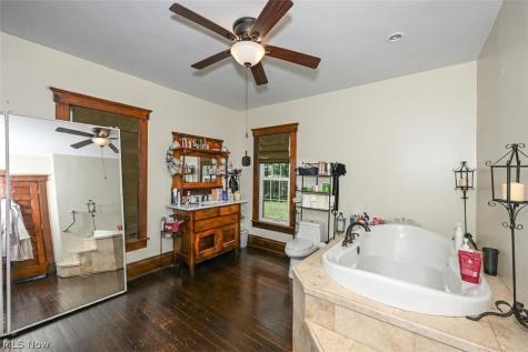 751 Earl Road NW Massillon OH 44647
