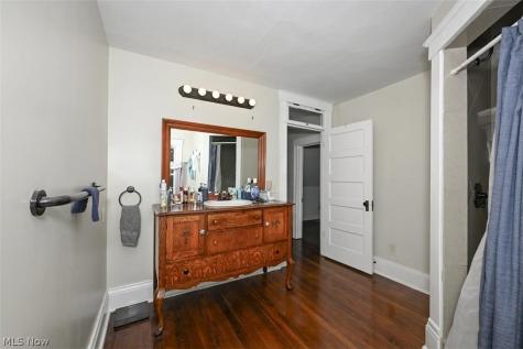 751 Earl Road NW Massillon OH 44647