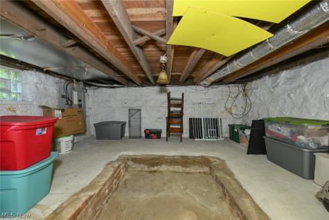 751 Earl Road NW Massillon OH 44647