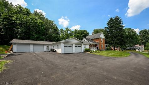 751 Earl Road NW Massillon OH 44647
