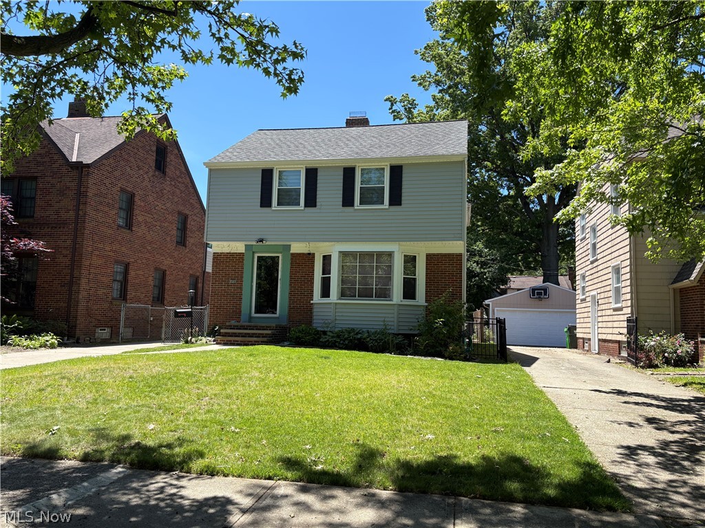 54 E 213th Street Euclid OH 44123