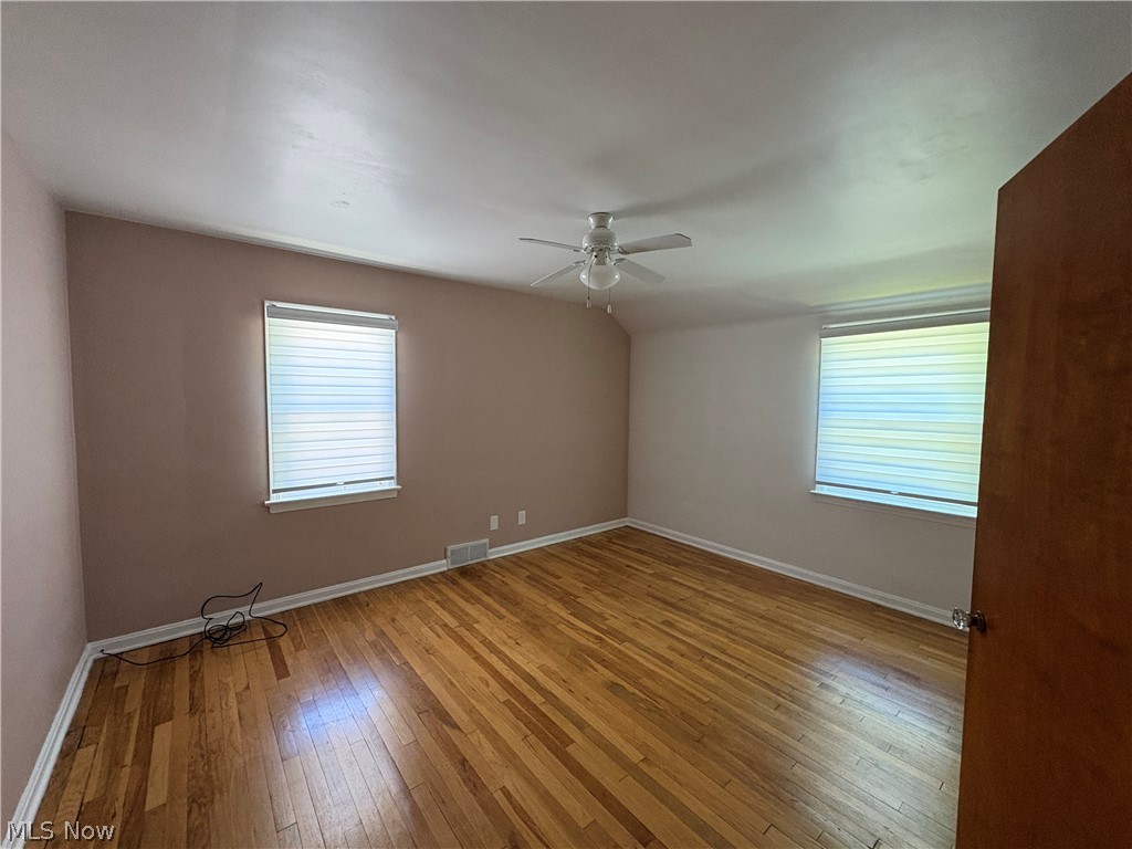 54 E 213th Street Euclid OH 44123