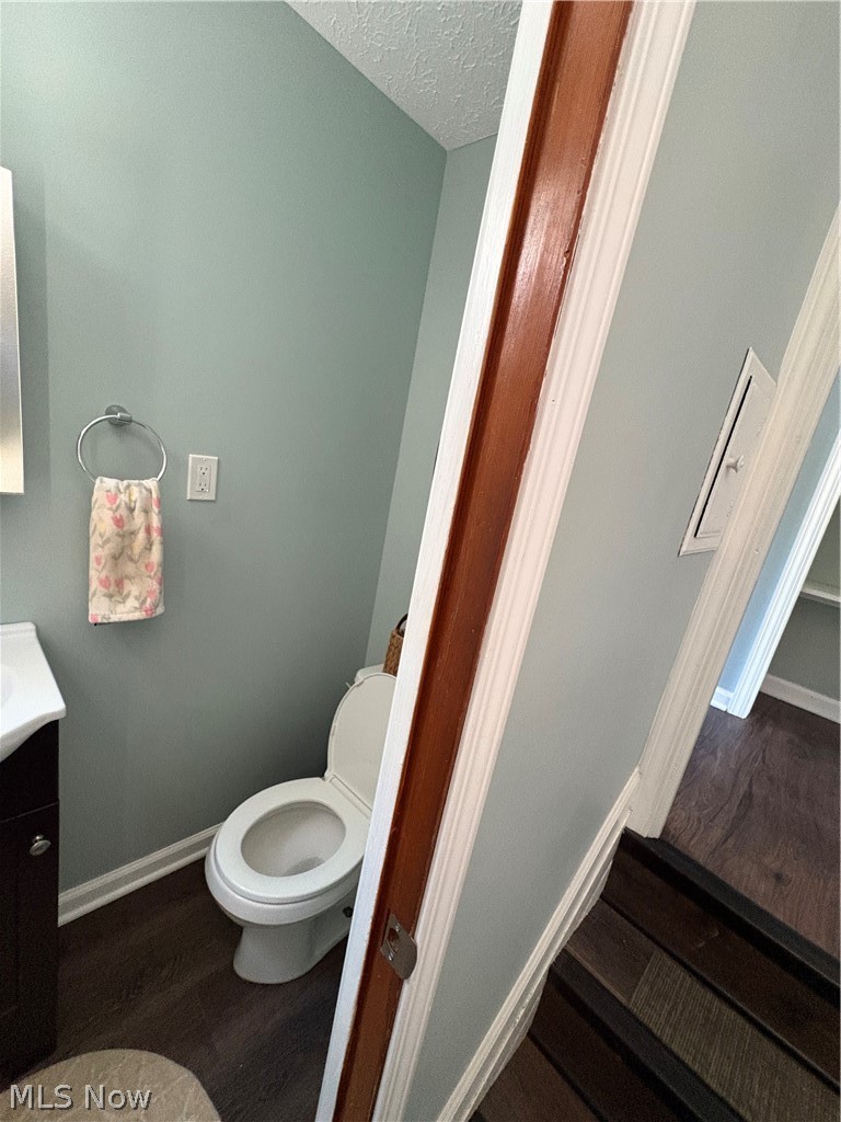 54 E 213th Street Euclid OH 44123