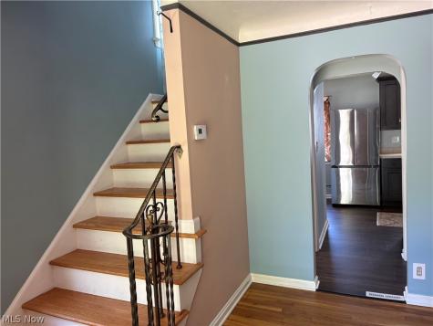 54 E 213th Street Euclid OH 44123