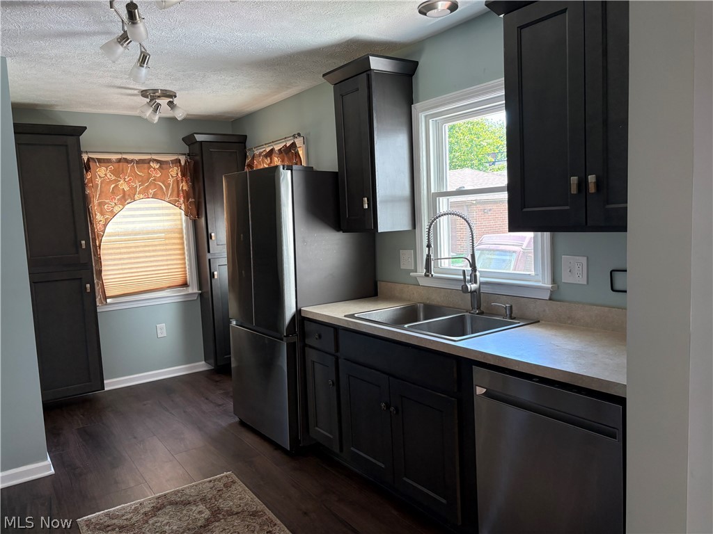 54 E 213th Street Euclid OH 44123