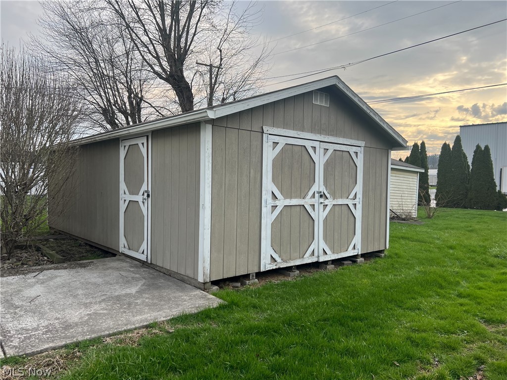 231 N 7th Street Byesville OH 43723