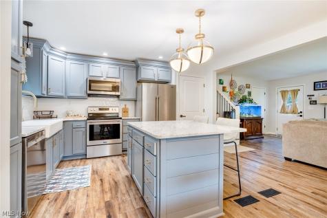 6929 Ronjoy Place Youngstown OH 44512