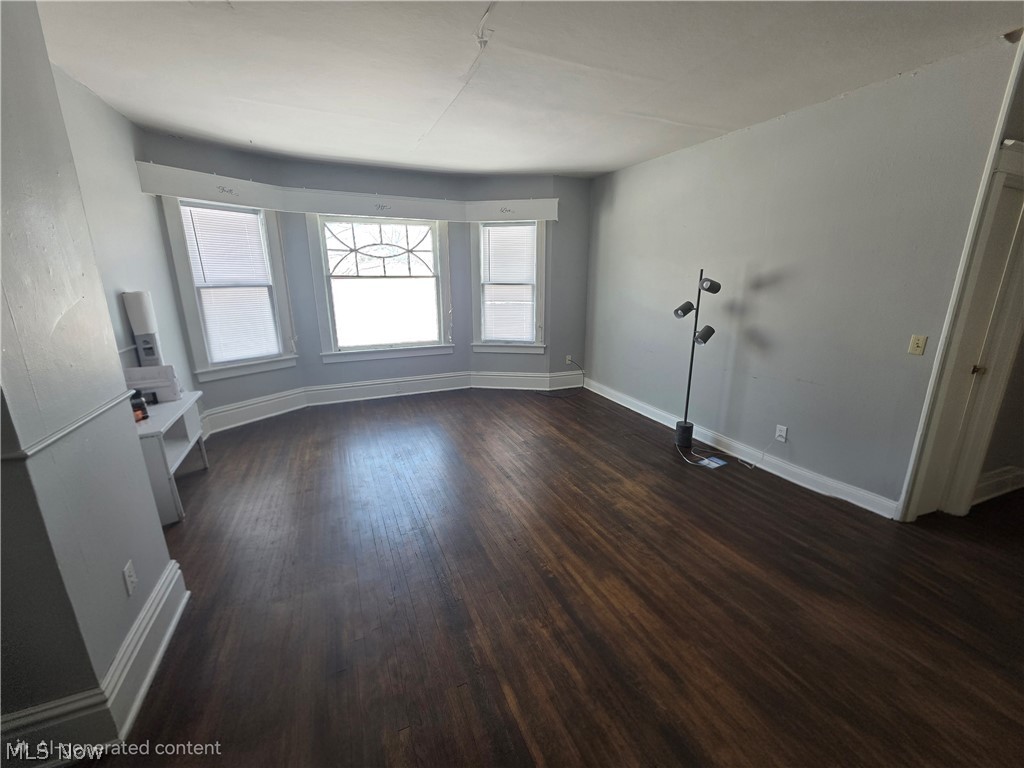 1451 E Market Street Warren OH 44483