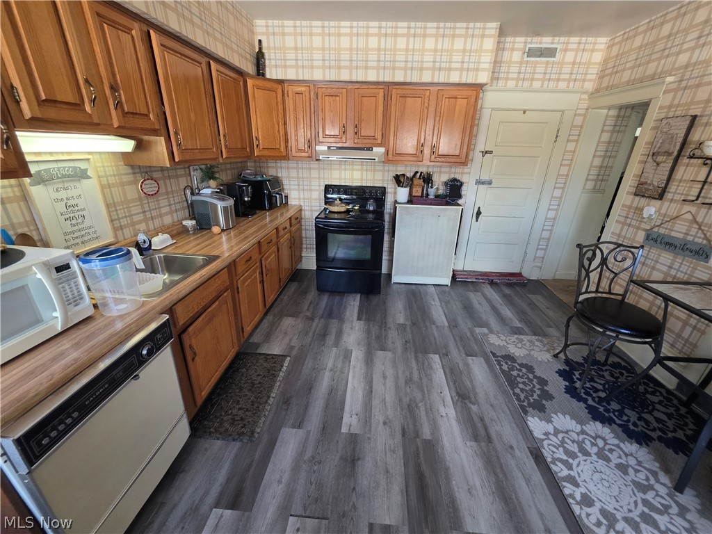 1451 E Market Street Warren OH 44483