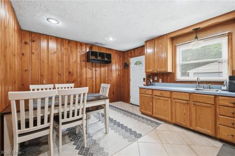 3192 Roselawn Drive Niles OH 44446