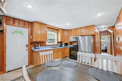 3192 Roselawn Drive Niles OH 44446