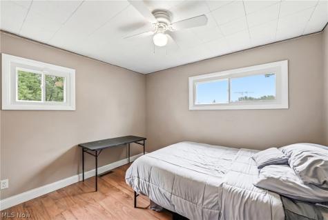 3192 Roselawn Drive Niles OH 44446