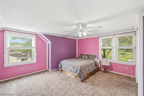 3192 Roselawn Drive Niles OH 44446