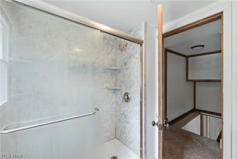 3192 Roselawn Drive Niles OH 44446