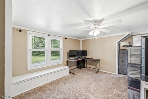 3192 Roselawn Drive Niles OH 44446