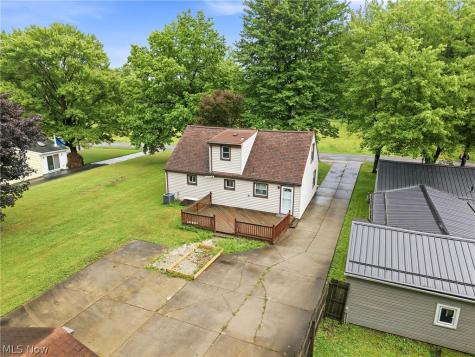 3192 Roselawn Drive Niles OH 44446