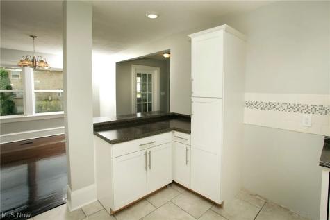 300 Montrose Avenue NW Canton OH 44708