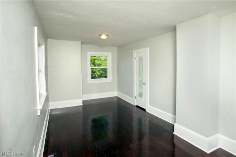 300 Montrose Avenue NW Canton OH 44708