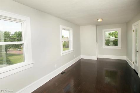 300 Montrose Avenue NW Canton OH 44708