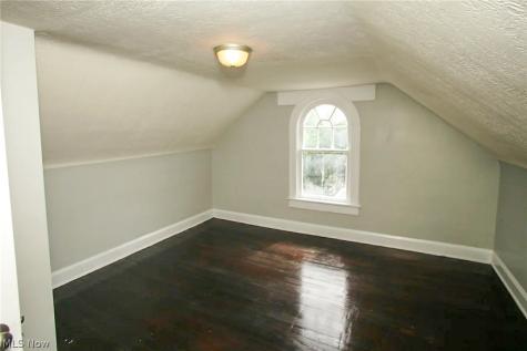 300 Montrose Avenue NW Canton OH 44708
