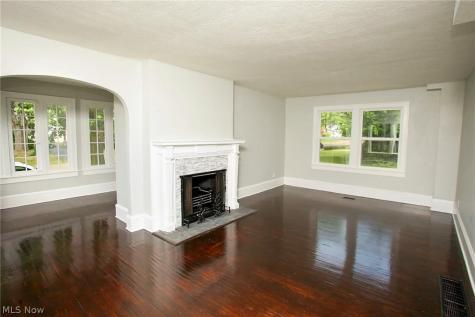 300 Montrose Avenue NW Canton OH 44708