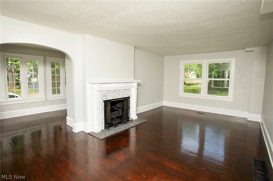 300 Montrose Avenue NW Canton OH 44708