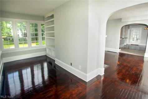 300 Montrose Avenue NW Canton OH 44708