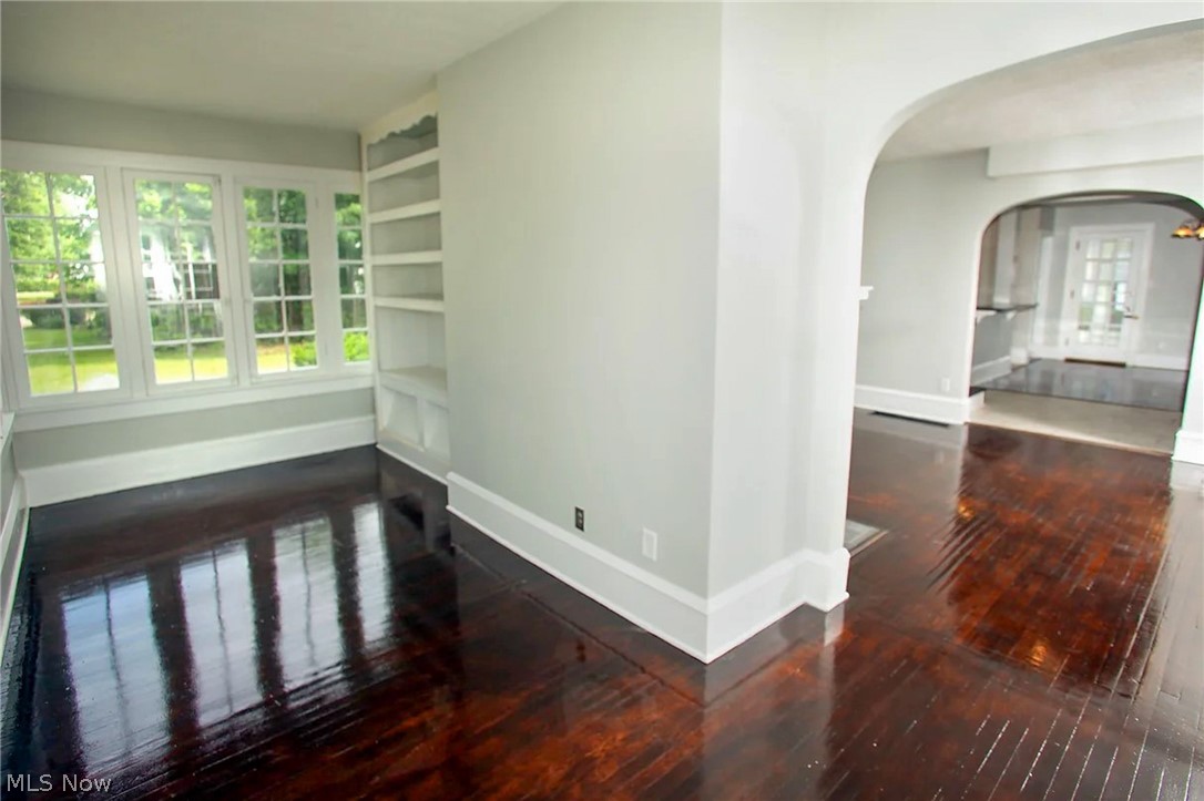 300 Montrose Avenue NW Canton OH 44708