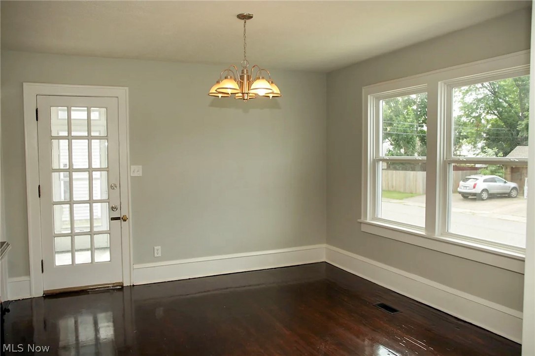 300 Montrose Avenue NW Canton OH 44708