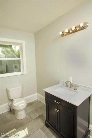 300 Montrose Avenue NW Canton OH 44708