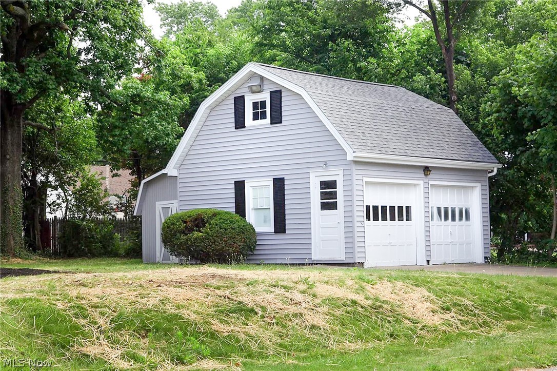 300 Montrose Avenue NW Canton OH 44708