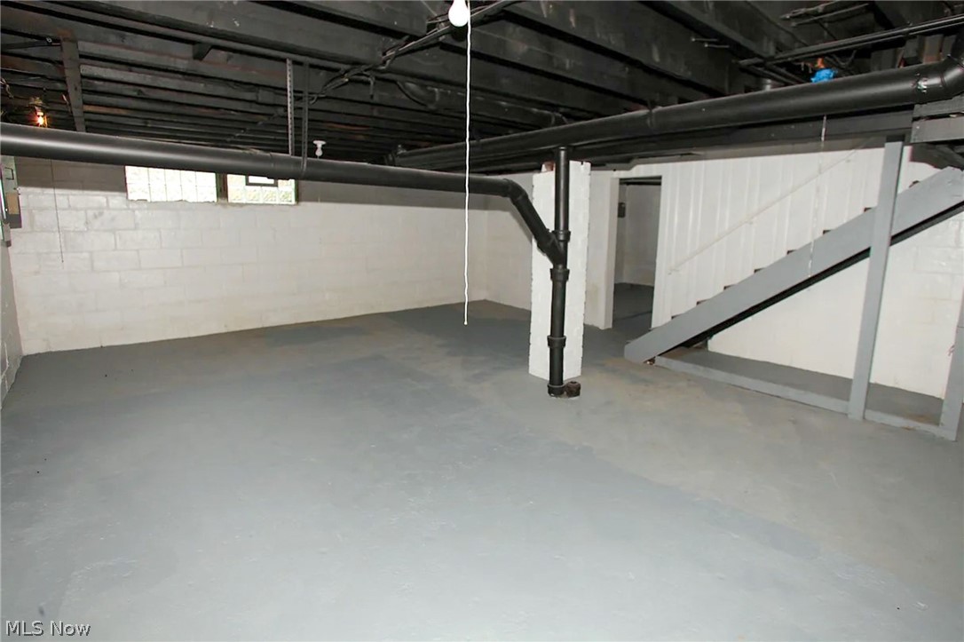 300 Montrose Avenue NW Canton OH 44708