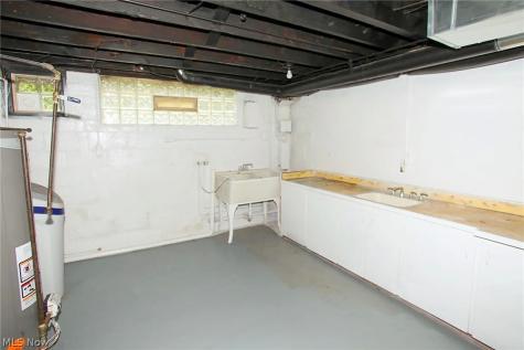 300 Montrose Avenue NW Canton OH 44708