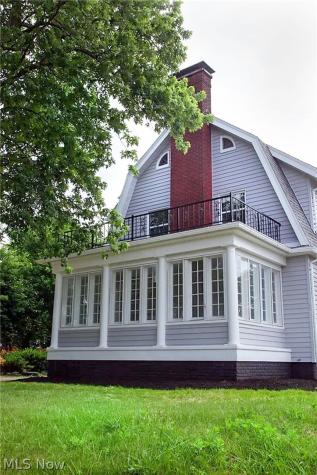 300 Montrose Avenue NW Canton OH 44708