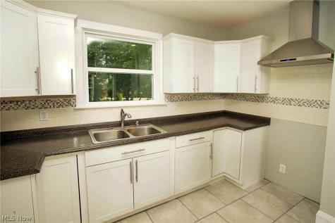300 Montrose Avenue NW Canton OH 44708