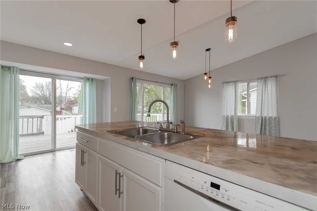842 Doris Circle Painesville OH 44077