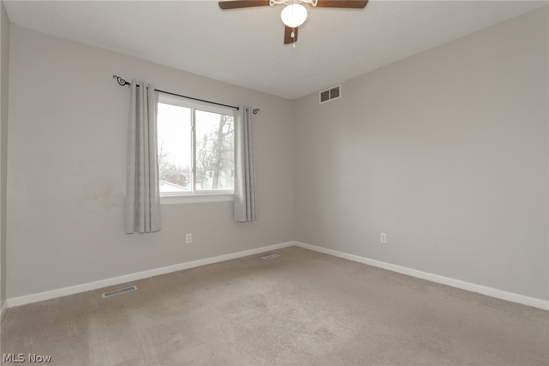 842 Doris Circle Painesville OH 44077