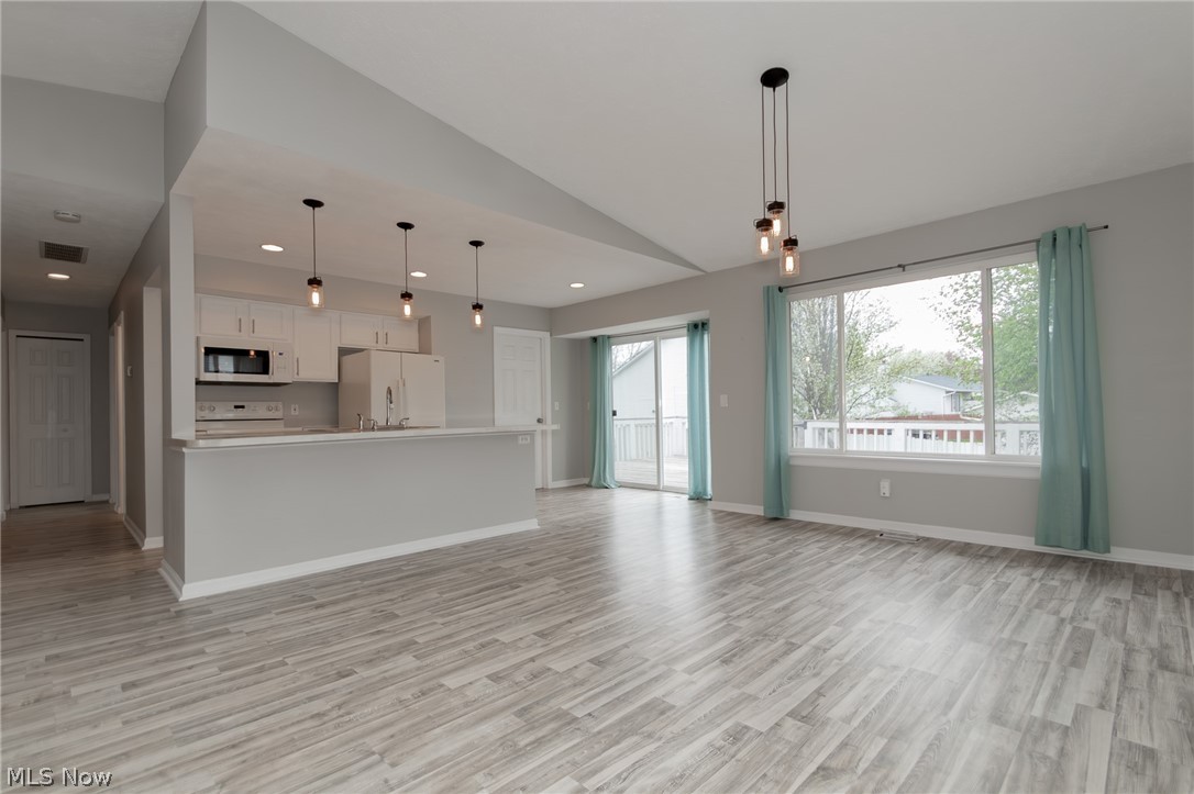 842 Doris Circle Painesville OH 44077