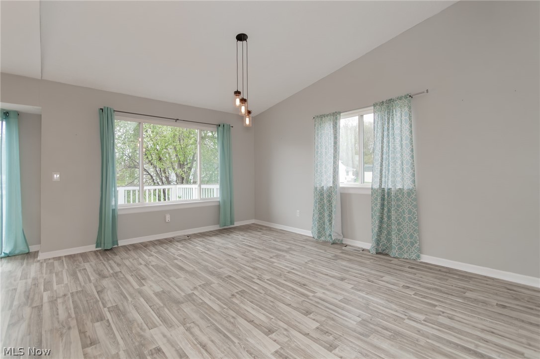 842 Doris Circle Painesville OH 44077
