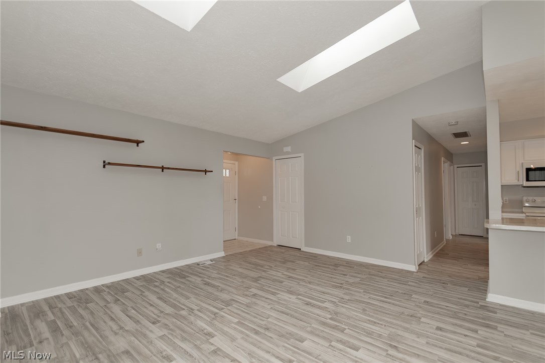 842 Doris Circle Painesville OH 44077