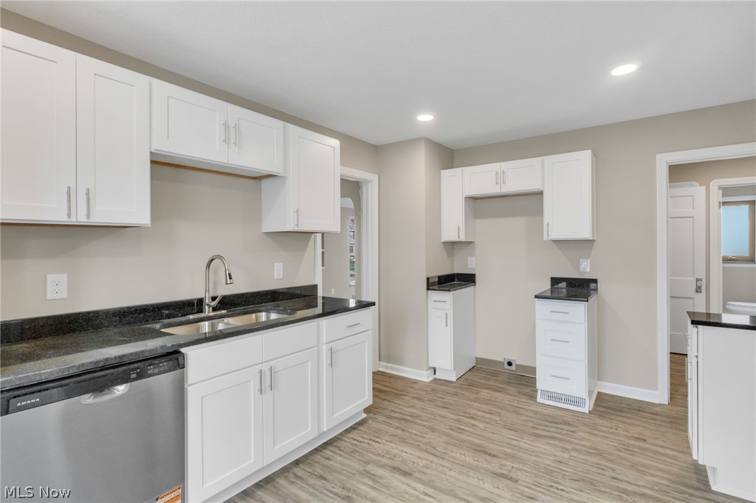 4870 W 14th Street Cleveland OH 44109