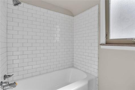 4870 W 14th Street Cleveland OH 44109