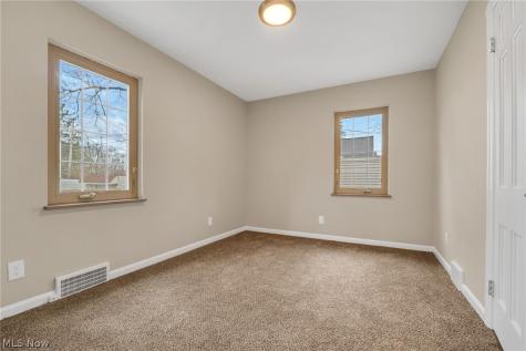 4870 W 14th Street Cleveland OH 44109