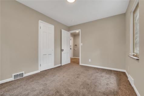 4870 W 14th Street Cleveland OH 44109