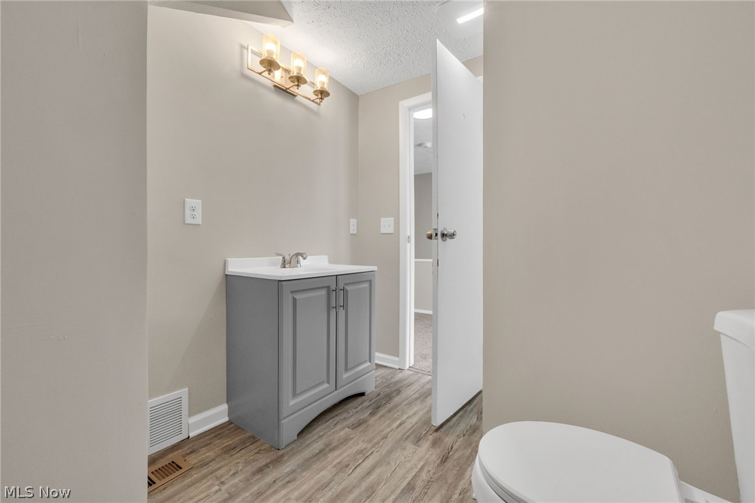 4870 W 14th Street Cleveland OH 44109
