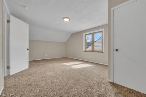 4870 W 14th Street Cleveland OH 44109