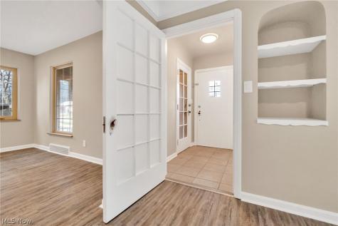 4870 W 14th Street Cleveland OH 44109
