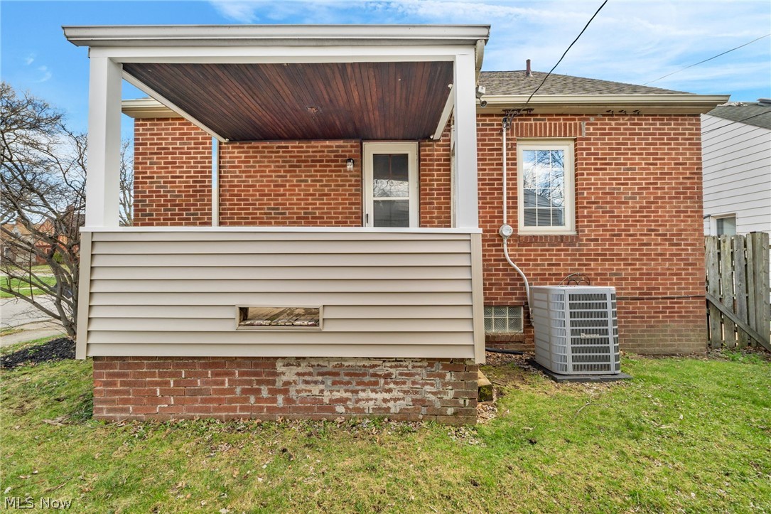 4870 W 14th Street Cleveland OH 44109