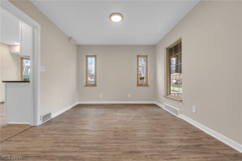 4870 W 14th Street Cleveland OH 44109