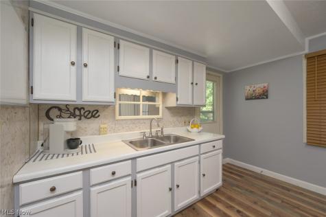 466 Page Street Ravenna OH 44266